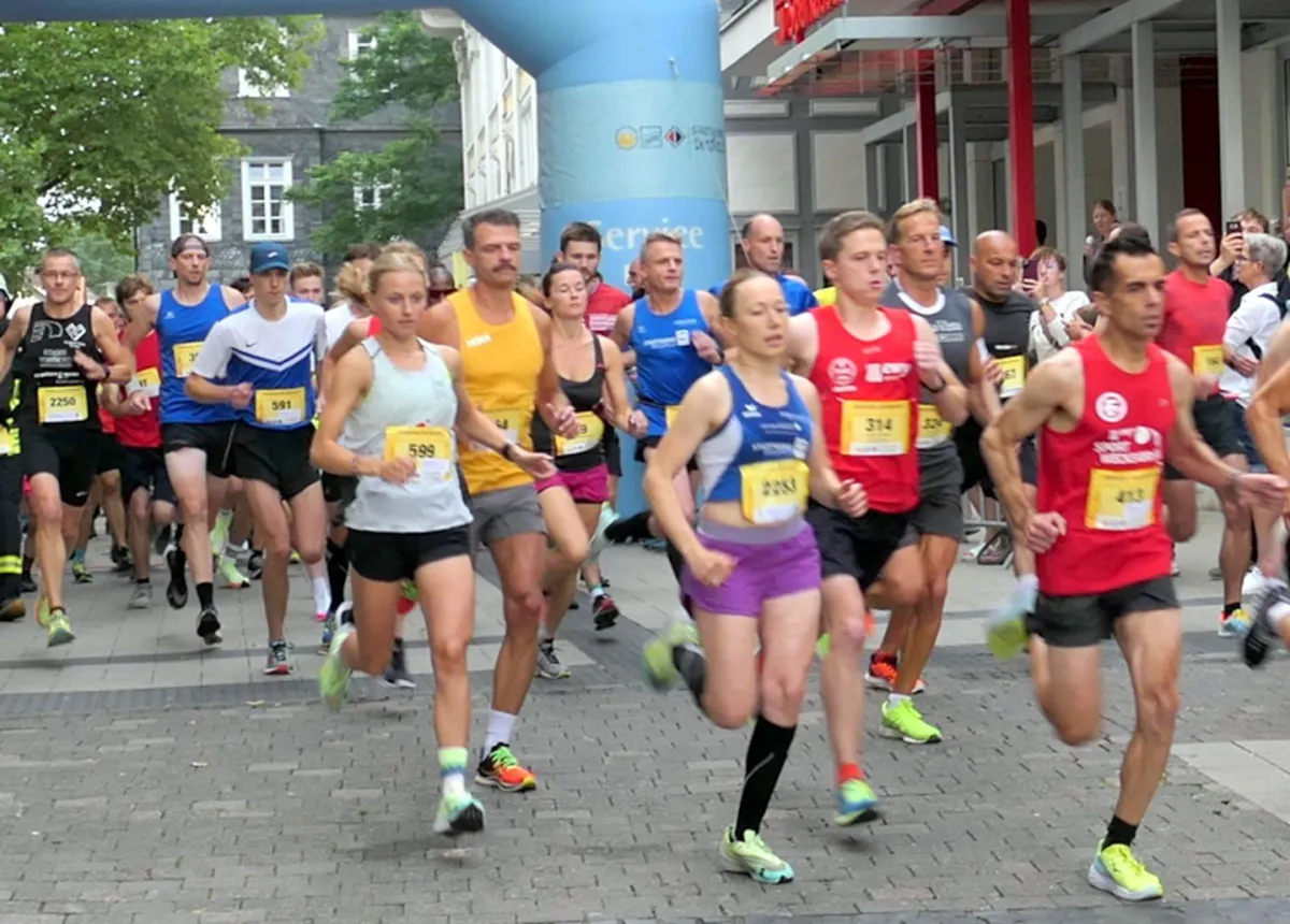 Start zum „Zehner“ beim Detmolder Residenzlauf 2022